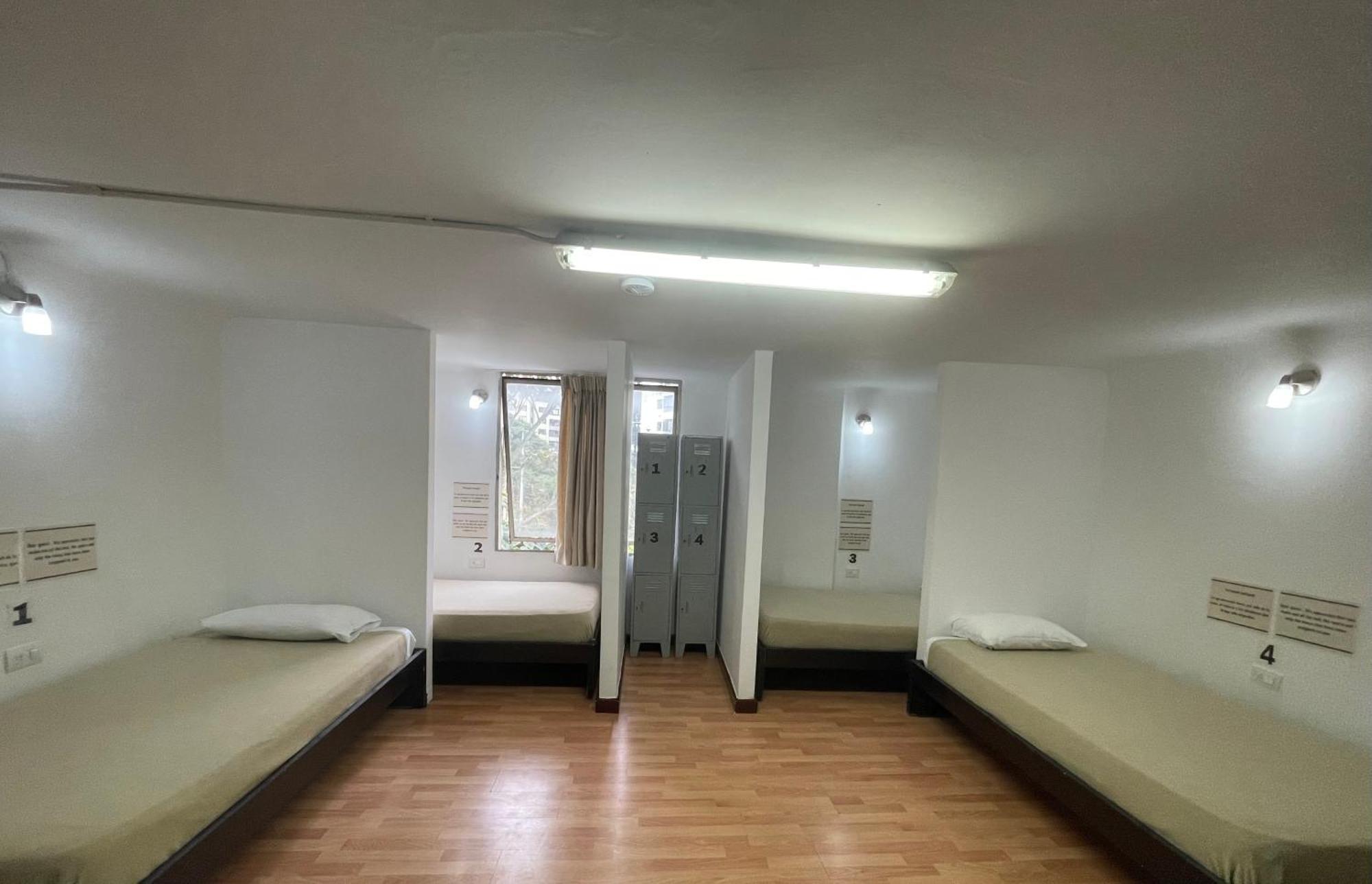 Hostal Lleras Calle 8 Medellín Esterno foto
