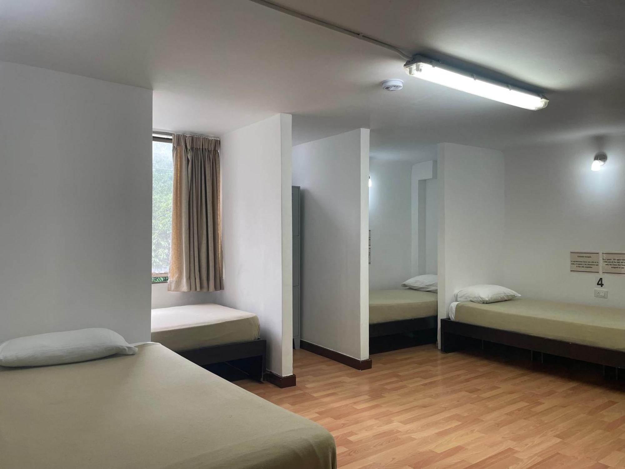 Hostal Lleras Calle 8 Medellín Esterno foto