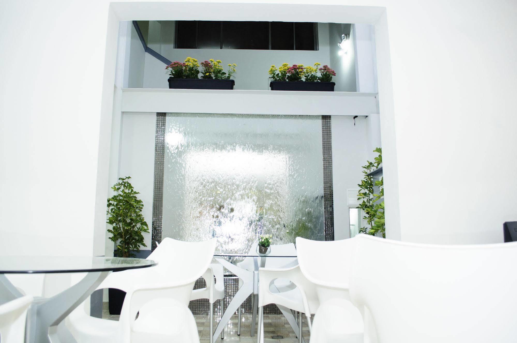 Hostal Lleras Calle 8 Medellín Esterno foto
